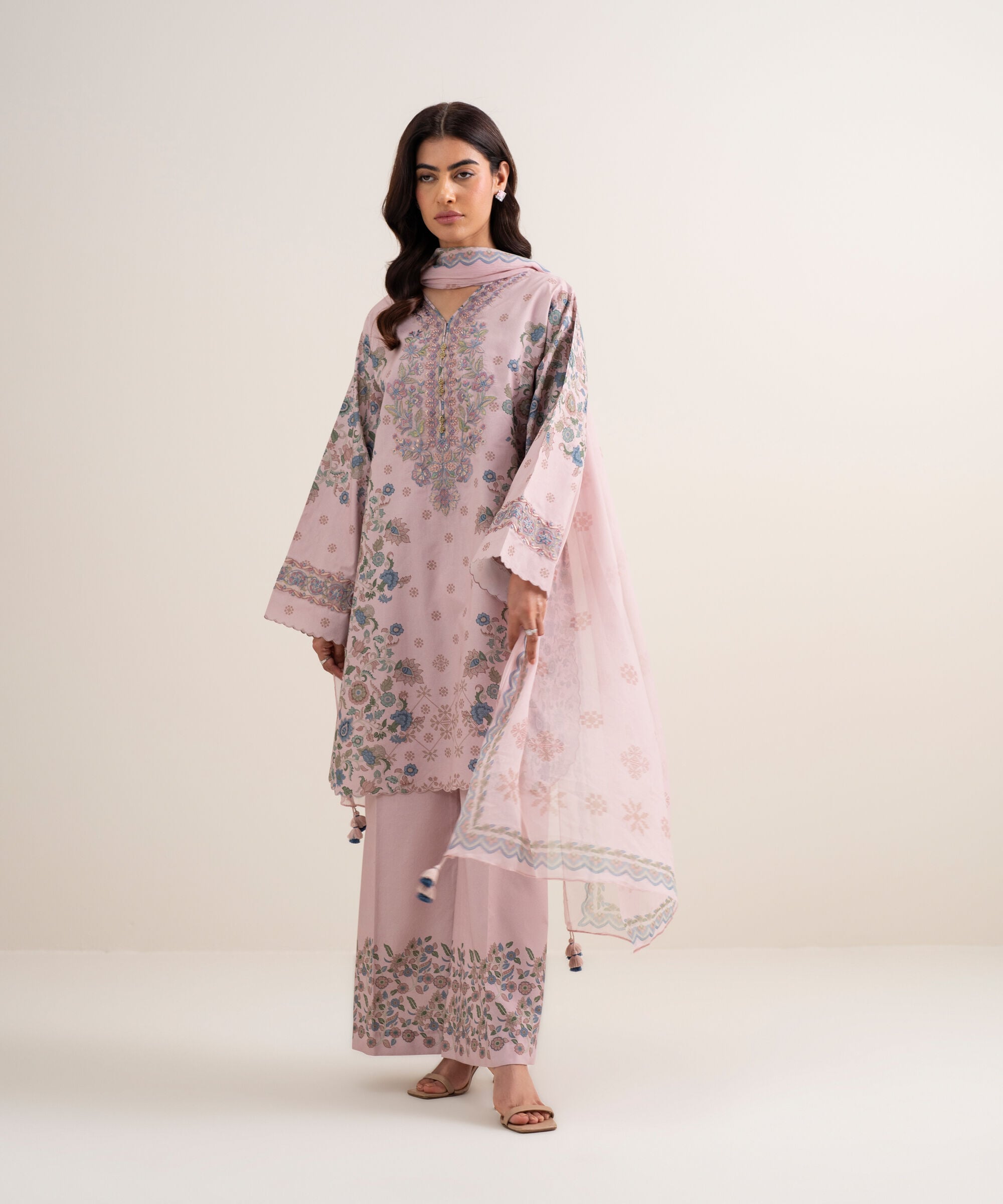 3 Piece - Embroidered Lawn Suit