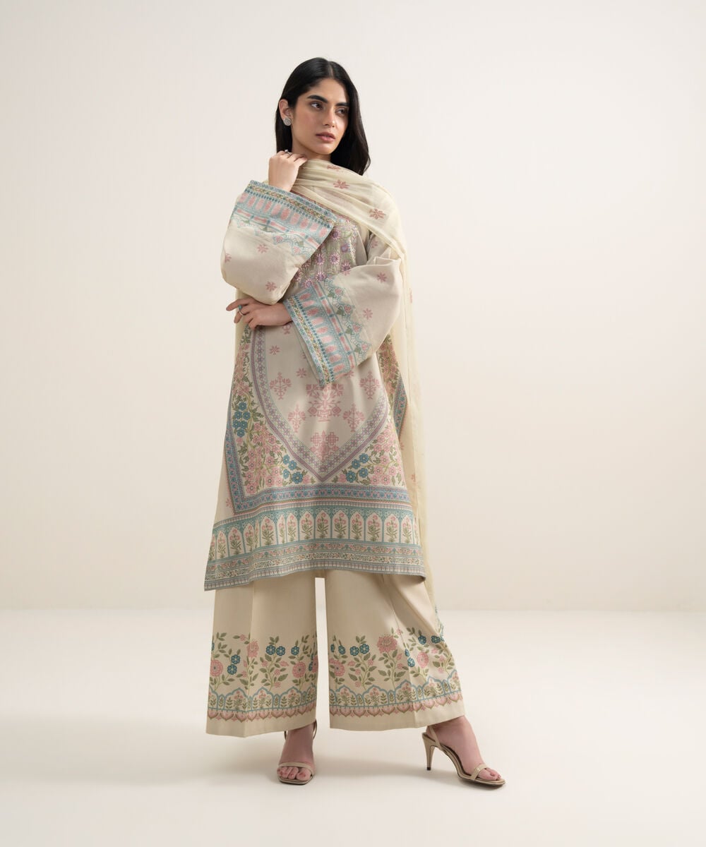 3 Piece - Embroidered Lawn Suit