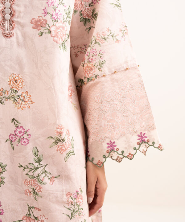 3 Piece - Embroidered Lawn Suit