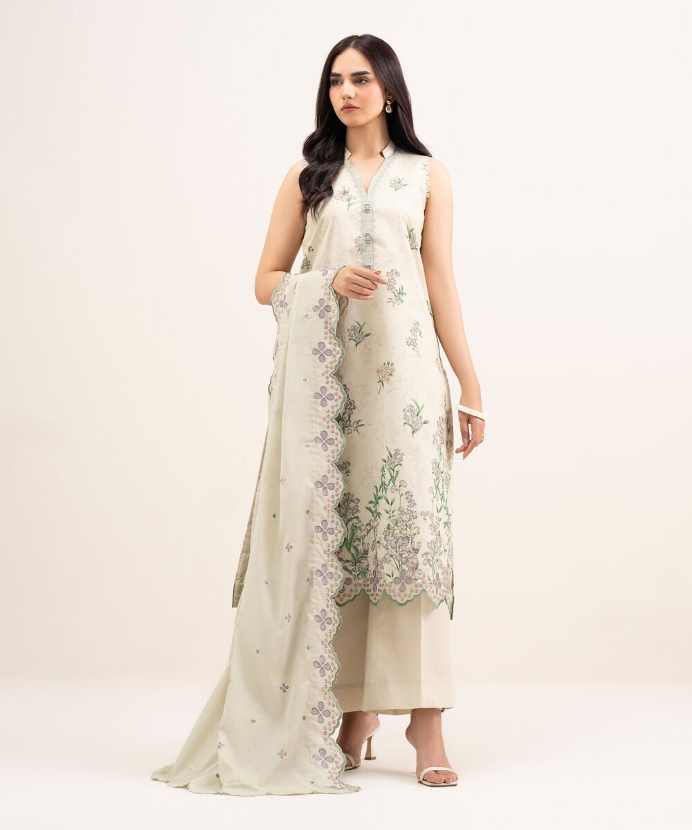 3 Piece - Embroidered Lawn Suit