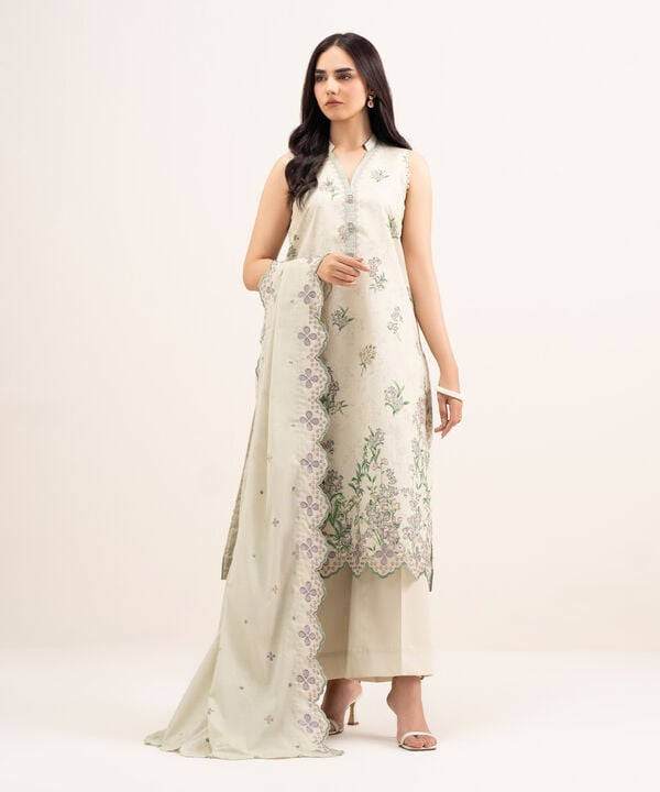 3 Piece - Embroidered Lawn Suit