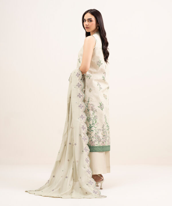 3 Piece - Embroidered Lawn Suit