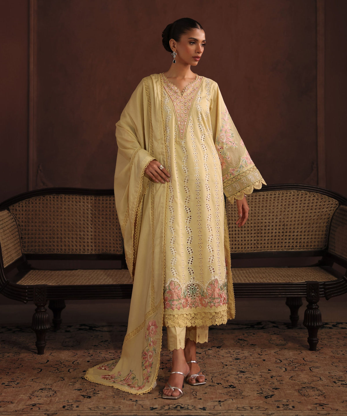 3 Piece - Embroidered Jacquard Suit PES2SCHMV629