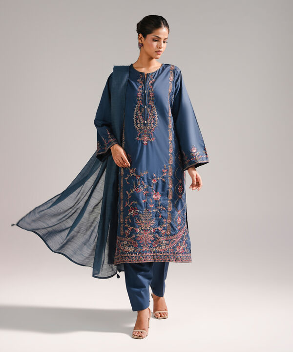 3 Piece - Embroidered Lawn Suit
