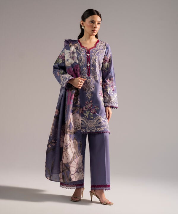 3 Piece - Embroidered Lawn Suit