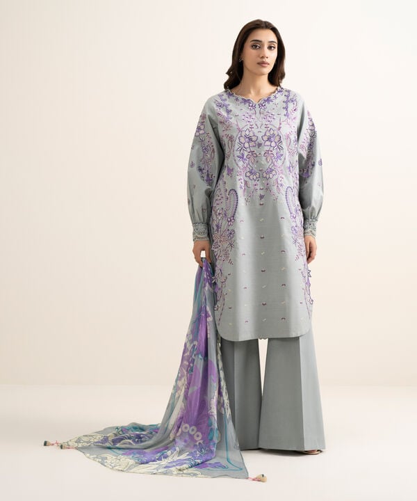 3 Piece - Embroidered Lawn Suit