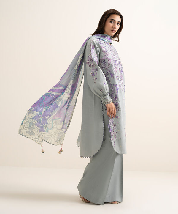3 Piece - Embroidered Lawn Suit