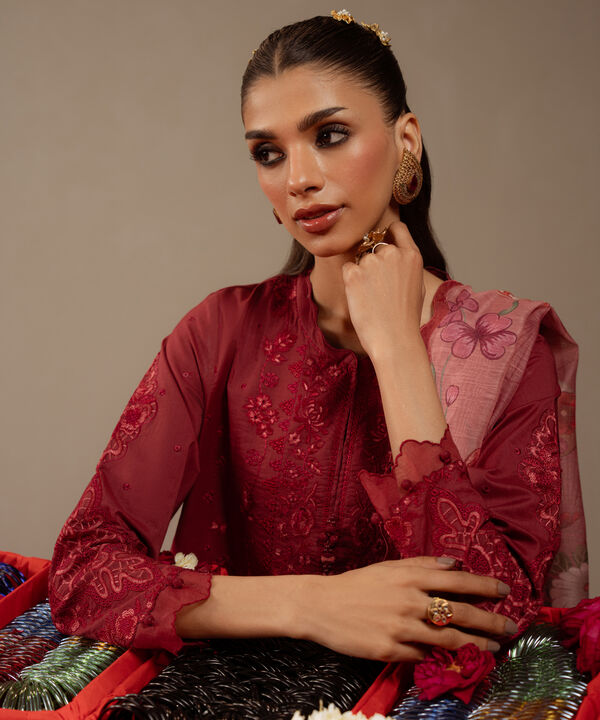 3 Piece - Embroidered Lawn Suit
