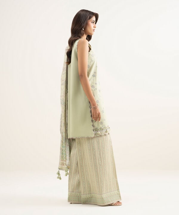 3 Piece - Embroidered Lawn Suit