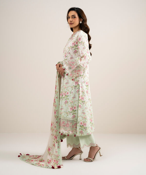 3 Piece - Embroidered Lawn Suit