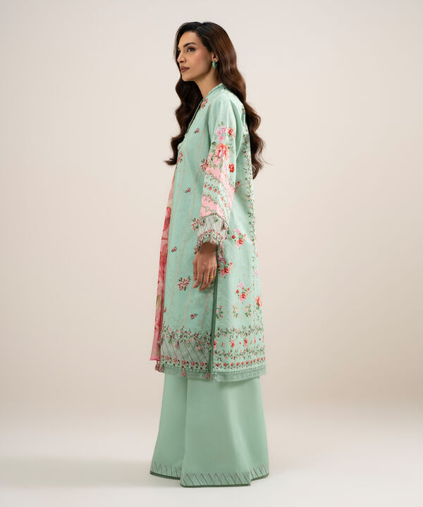 3 Piece - Embroidered Lawn Suit