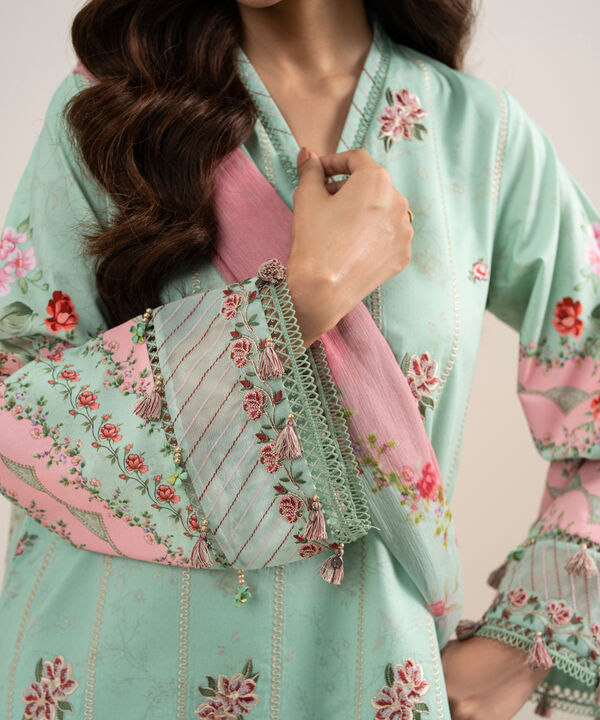 3 Piece - Embroidered Lawn Suit