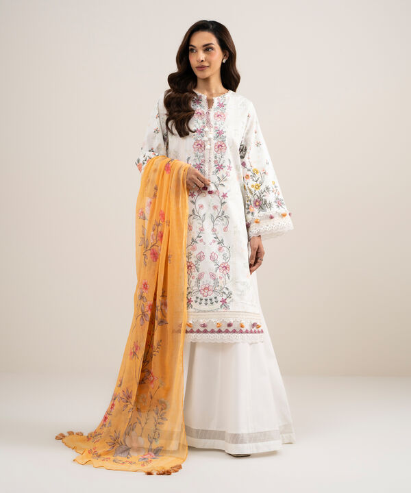 3 Piece - Embroidered Lawn Suit