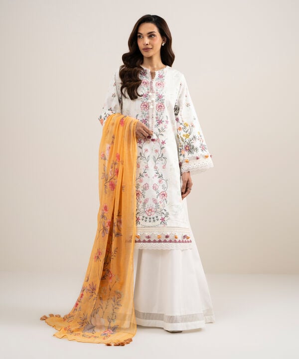 3 Piece - Embroidered Lawn Suit