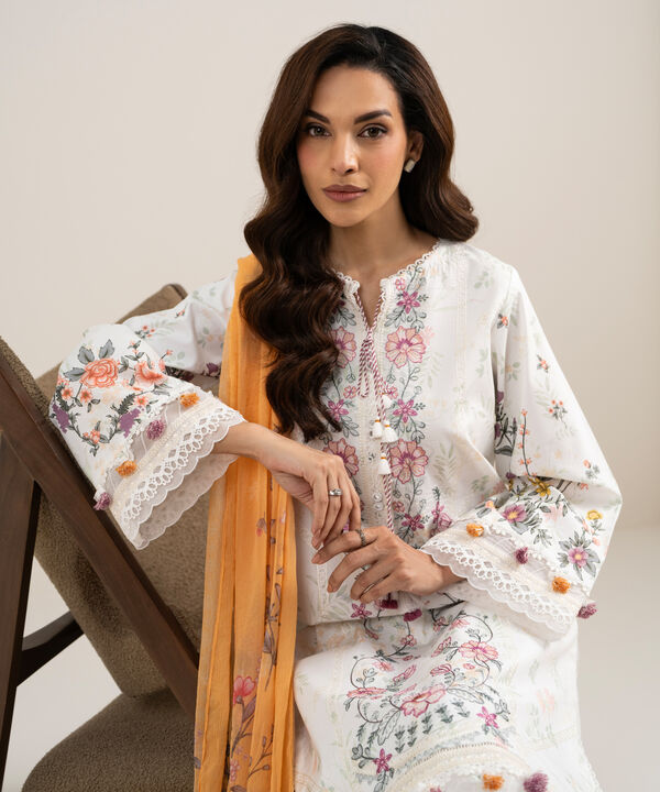 3 Piece - Embroidered Lawn Suit