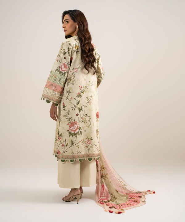3 Piece - Embroidered Lawn Suit