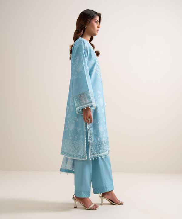 3 Piece - Embroidered Lawn Suit