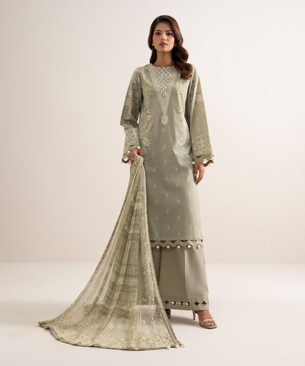 3 Piece - Embroidered Lawn Suit