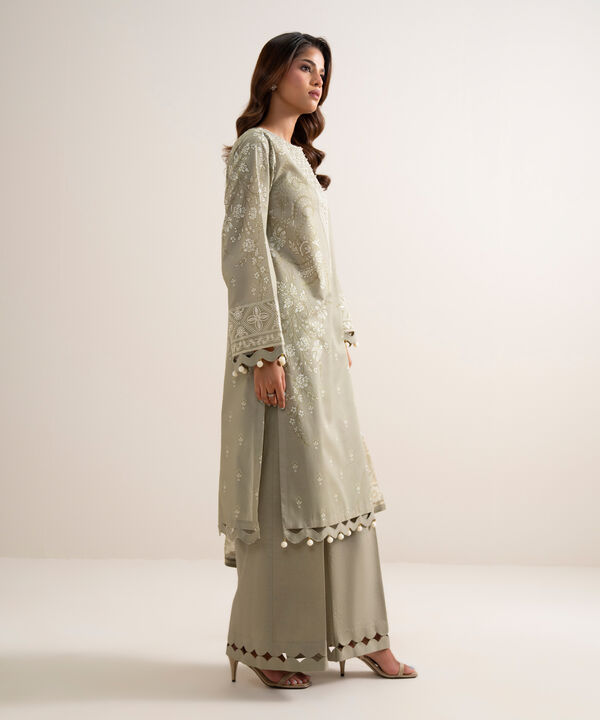 3 Piece - Embroidered Lawn Suit