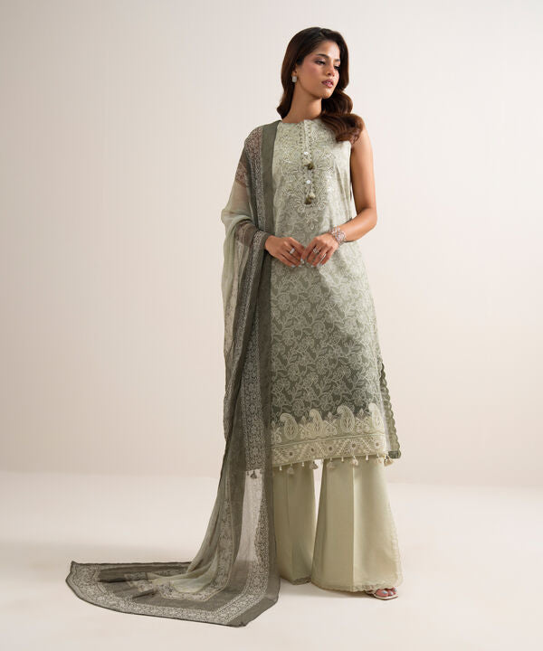 3 Piece - Embroidered Lawn Suit
