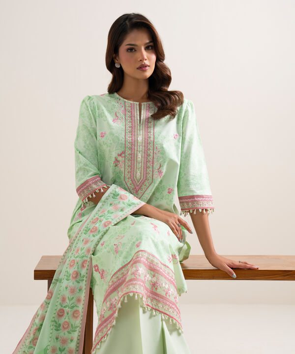 3 Piece - Embroidered Lawn Suit