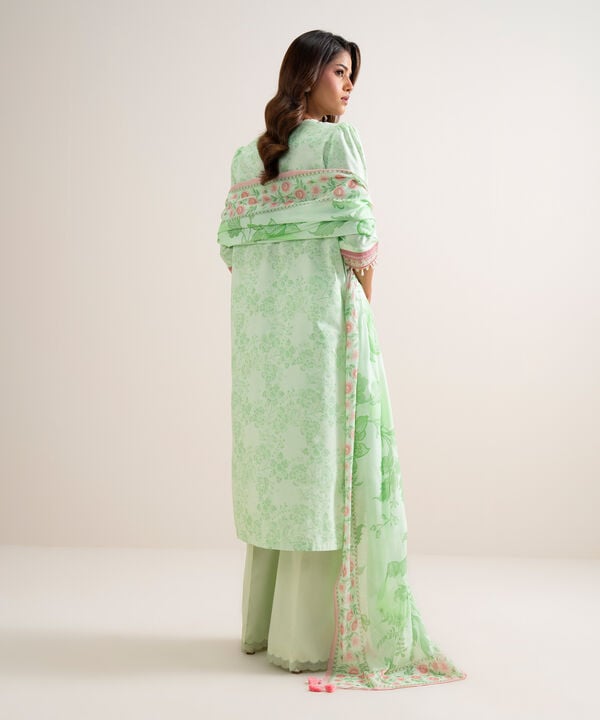 3 Piece - Embroidered Lawn Suit