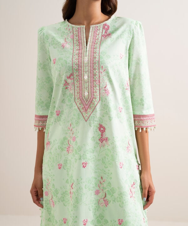 3 Piece - Embroidered Lawn Suit