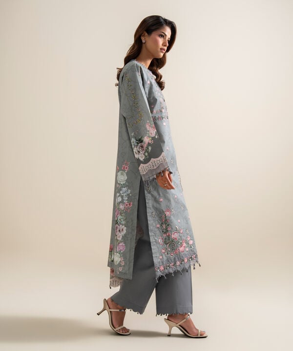 3 Piece - Embroidered Lawn Suit