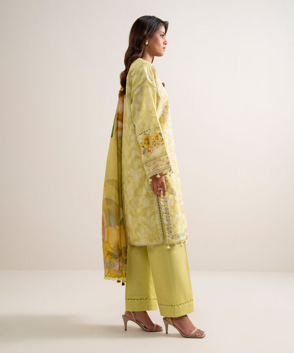 3 Piece - Embroidered Lawn Suit