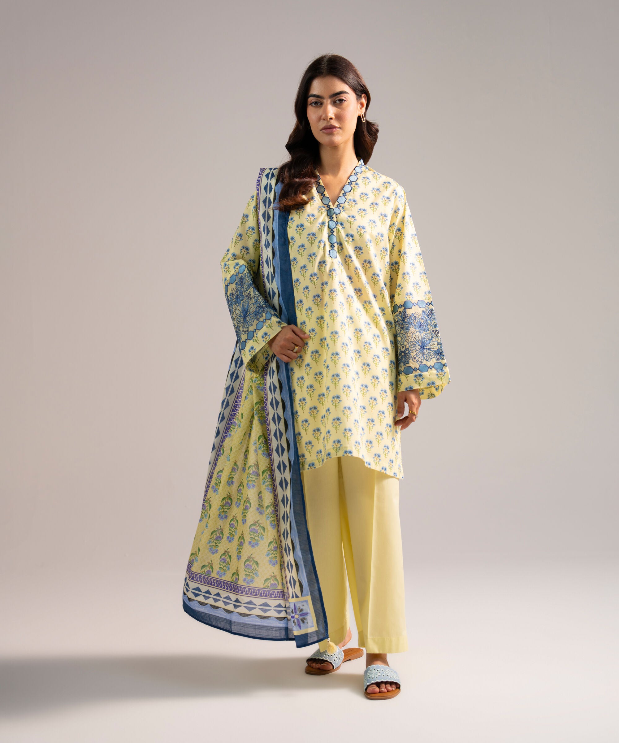 Lawn Printed Pale Yellow Dupatta