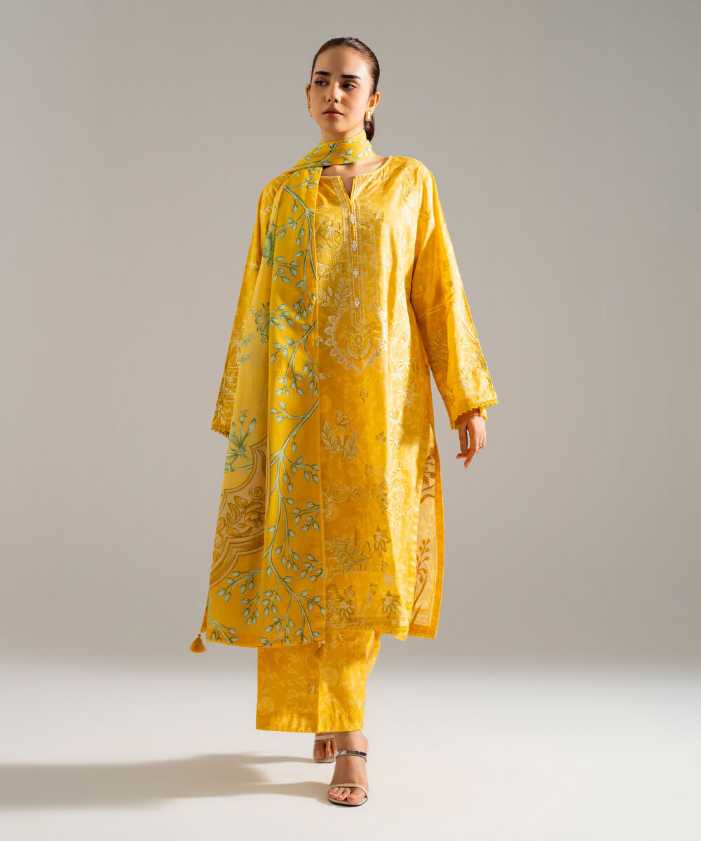 3 Piece - Embroidered Lawn Suit PEW26SCSTV92