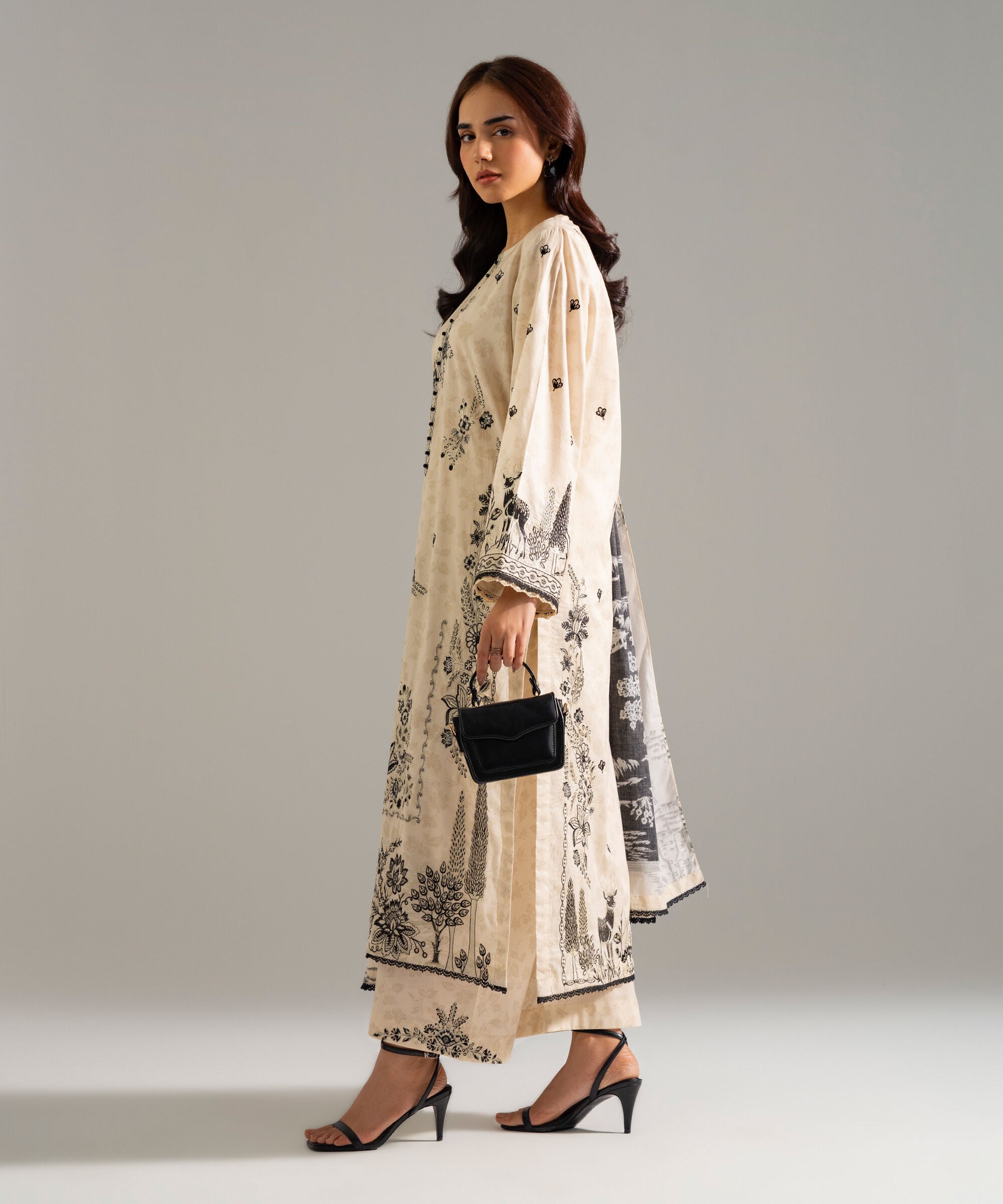 3 Piece - Embroidered Lawn Suit PEW26SCSTV93