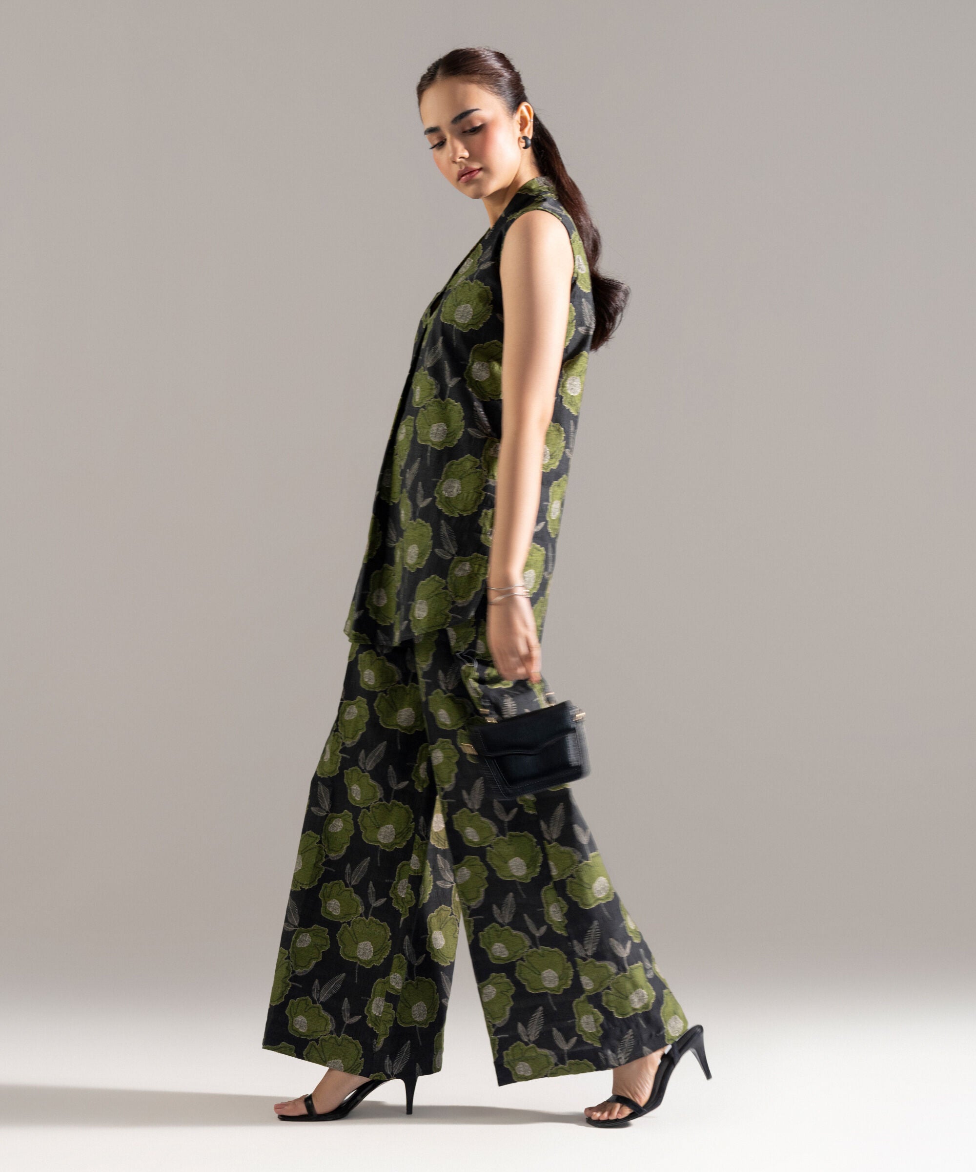2 Piece - Printed Seersucker Suit PEW2CASTV818