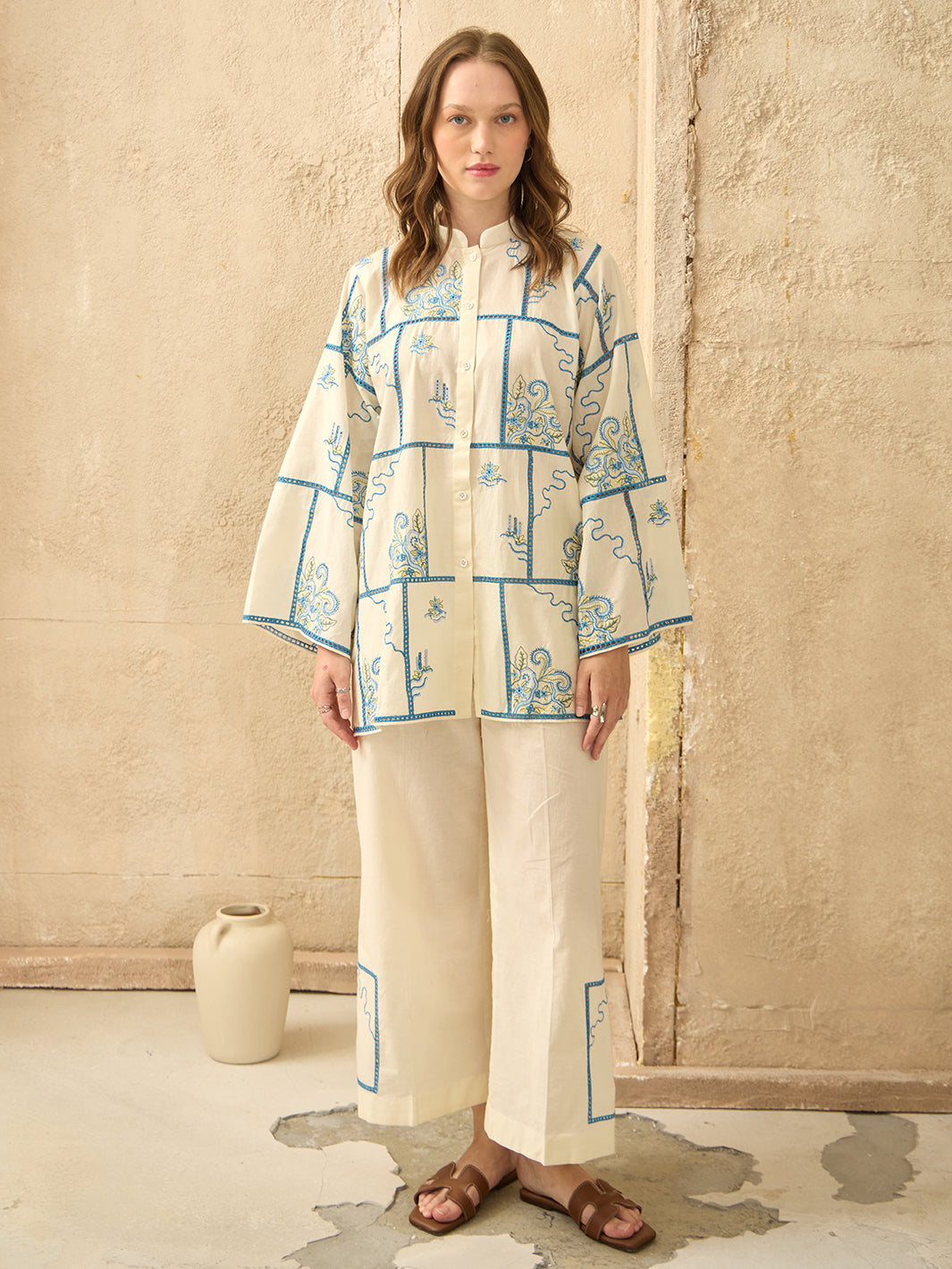 Auri - Embroidered 2Pc Co-ords Set