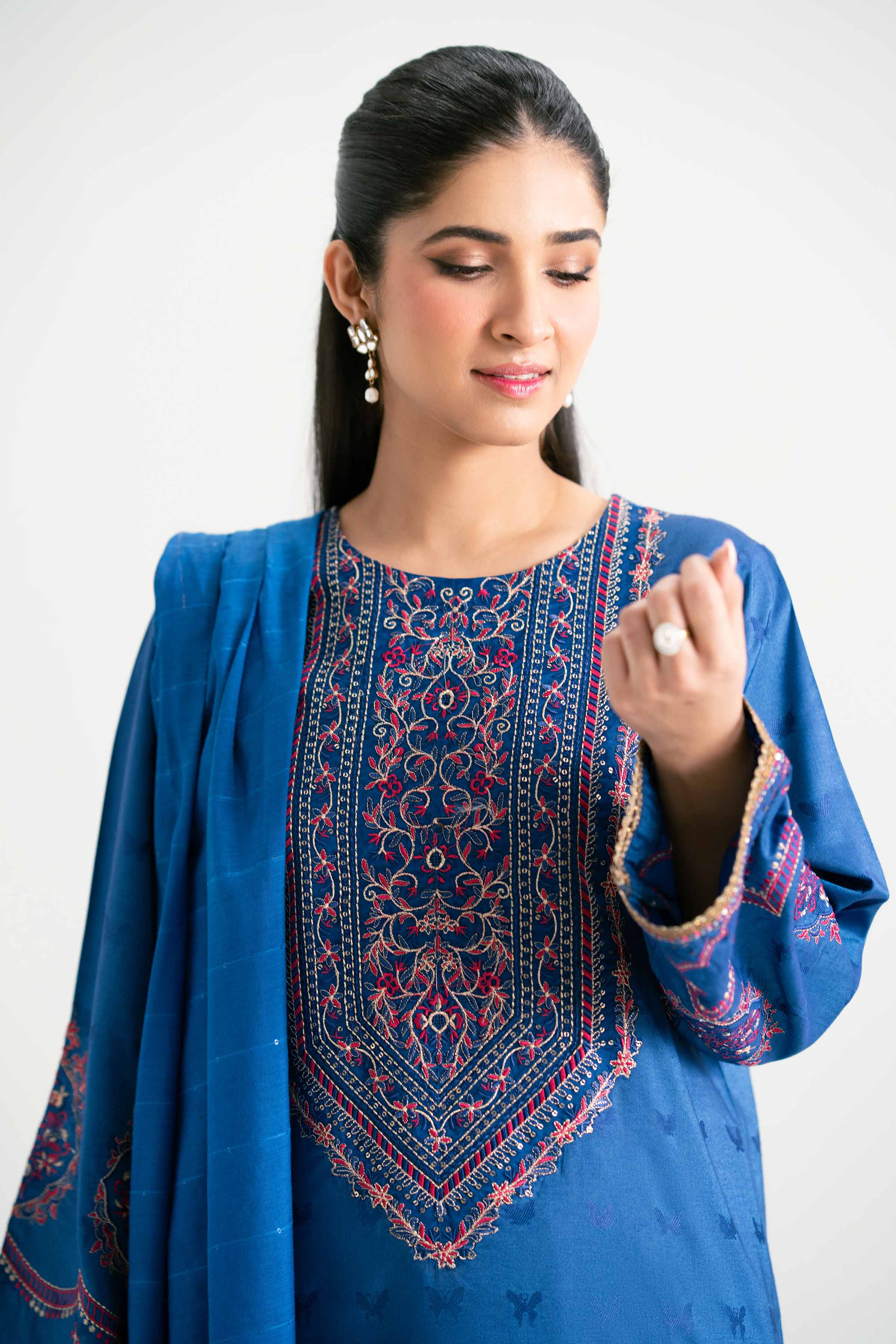 3 Piece - Embroidered Suit - PMD25-16 M