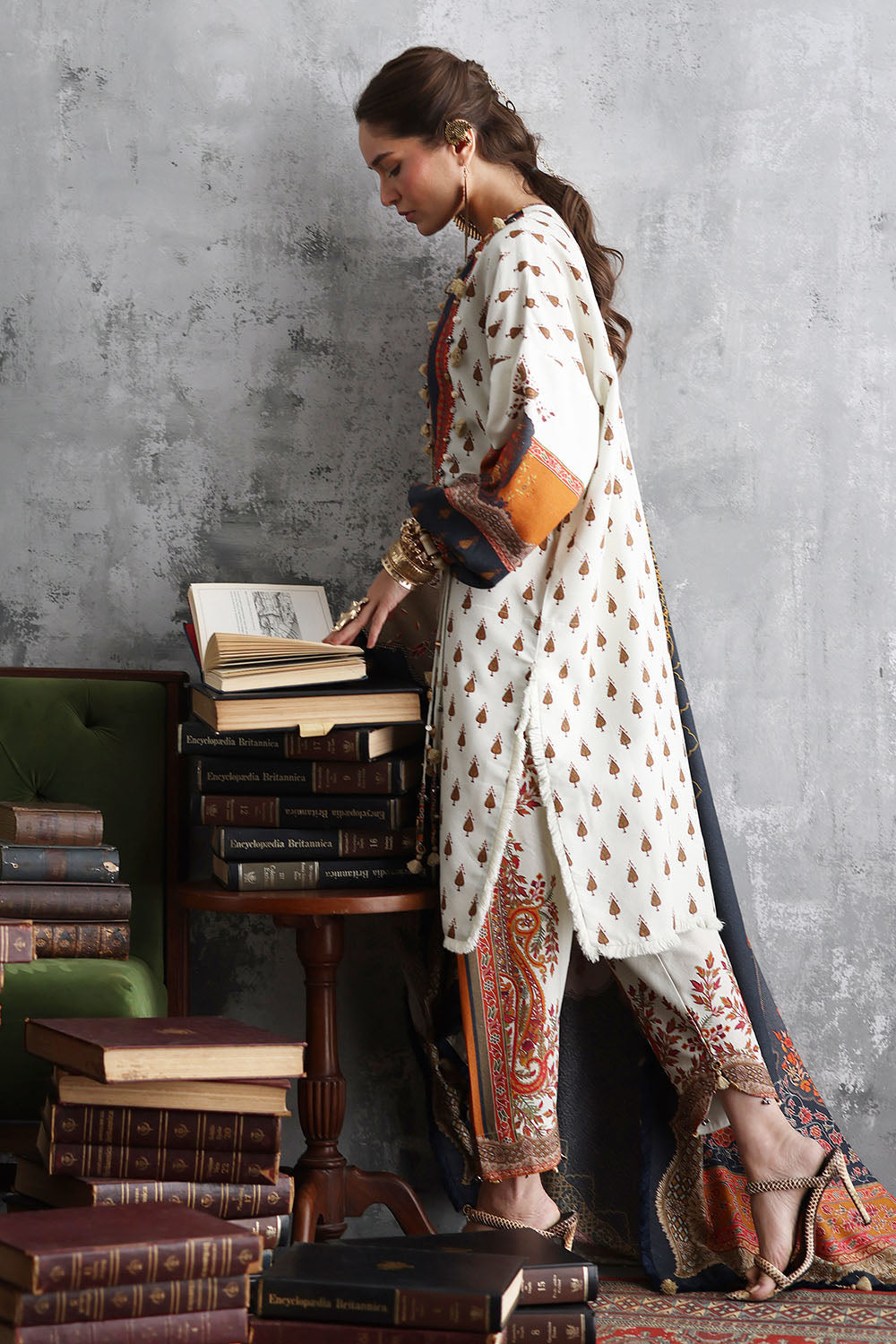 3 Piece Embroidered Printed Karandi Suit with Printed Karandi Dupatta - W-FB-WS-26-485817