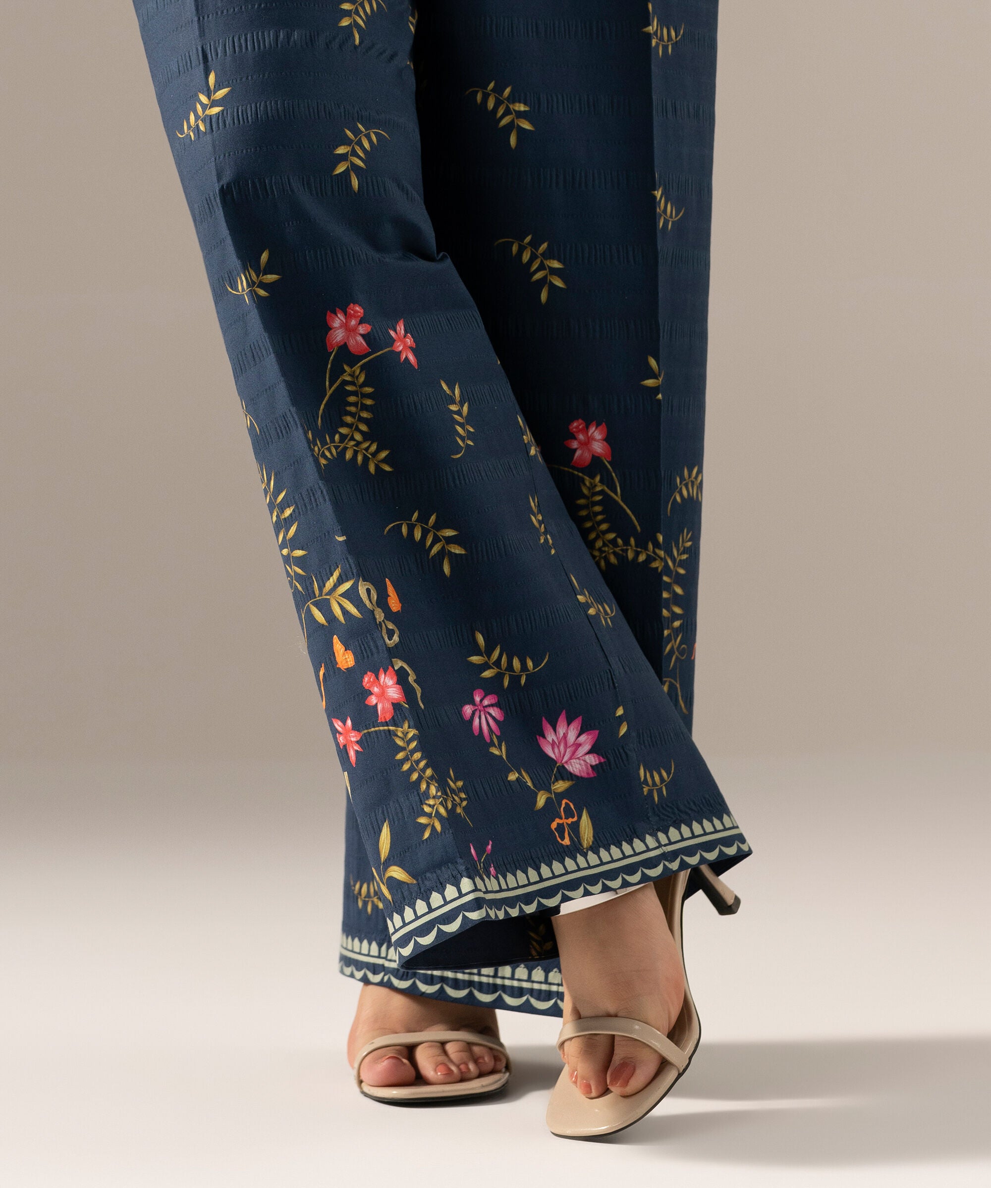 Printed Seersucker Flared Pants PRASTFRV822T
