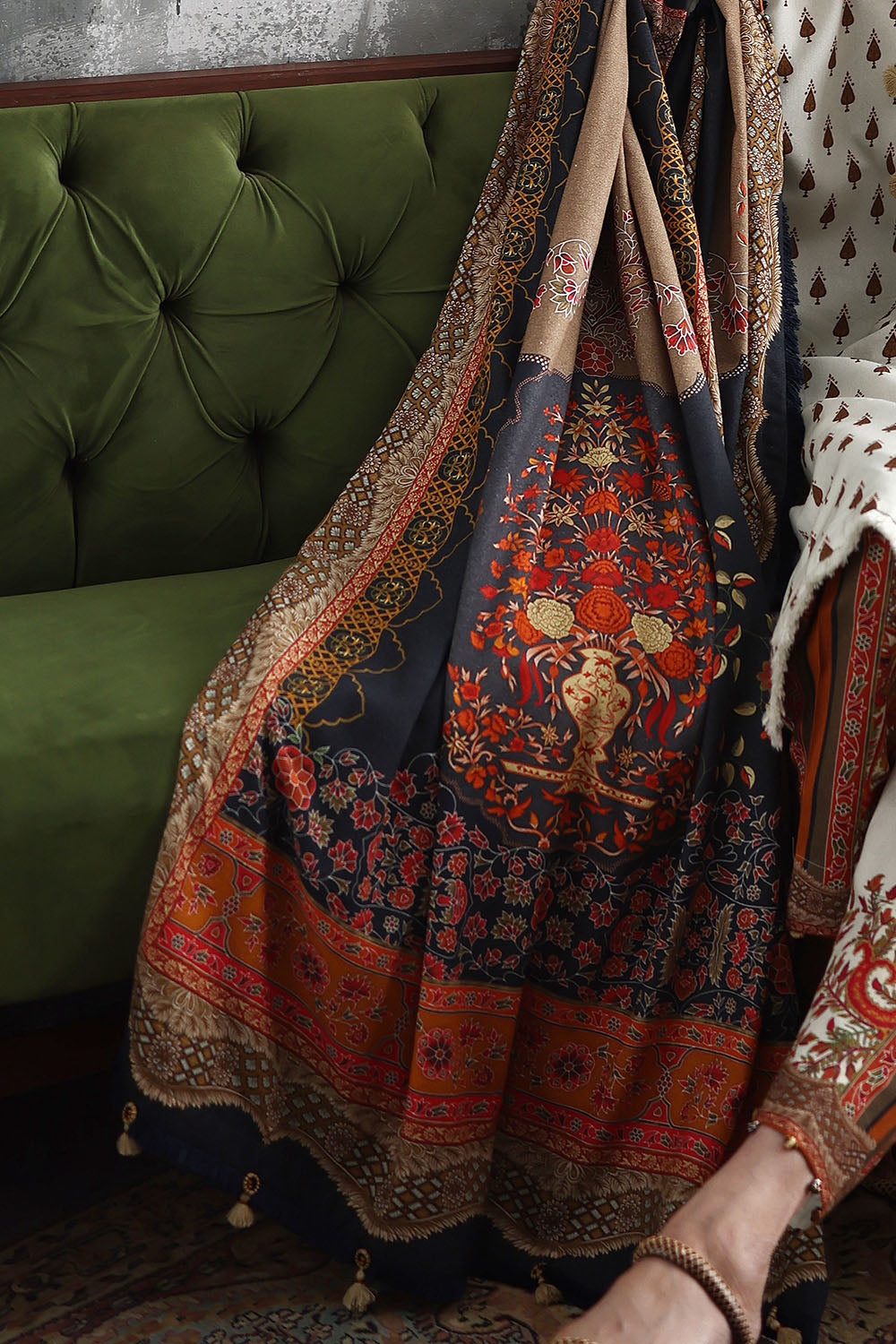 3 Piece Embroidered Printed Karandi Suit with Printed Karandi Dupatta - W-FB-WS-26-485817
