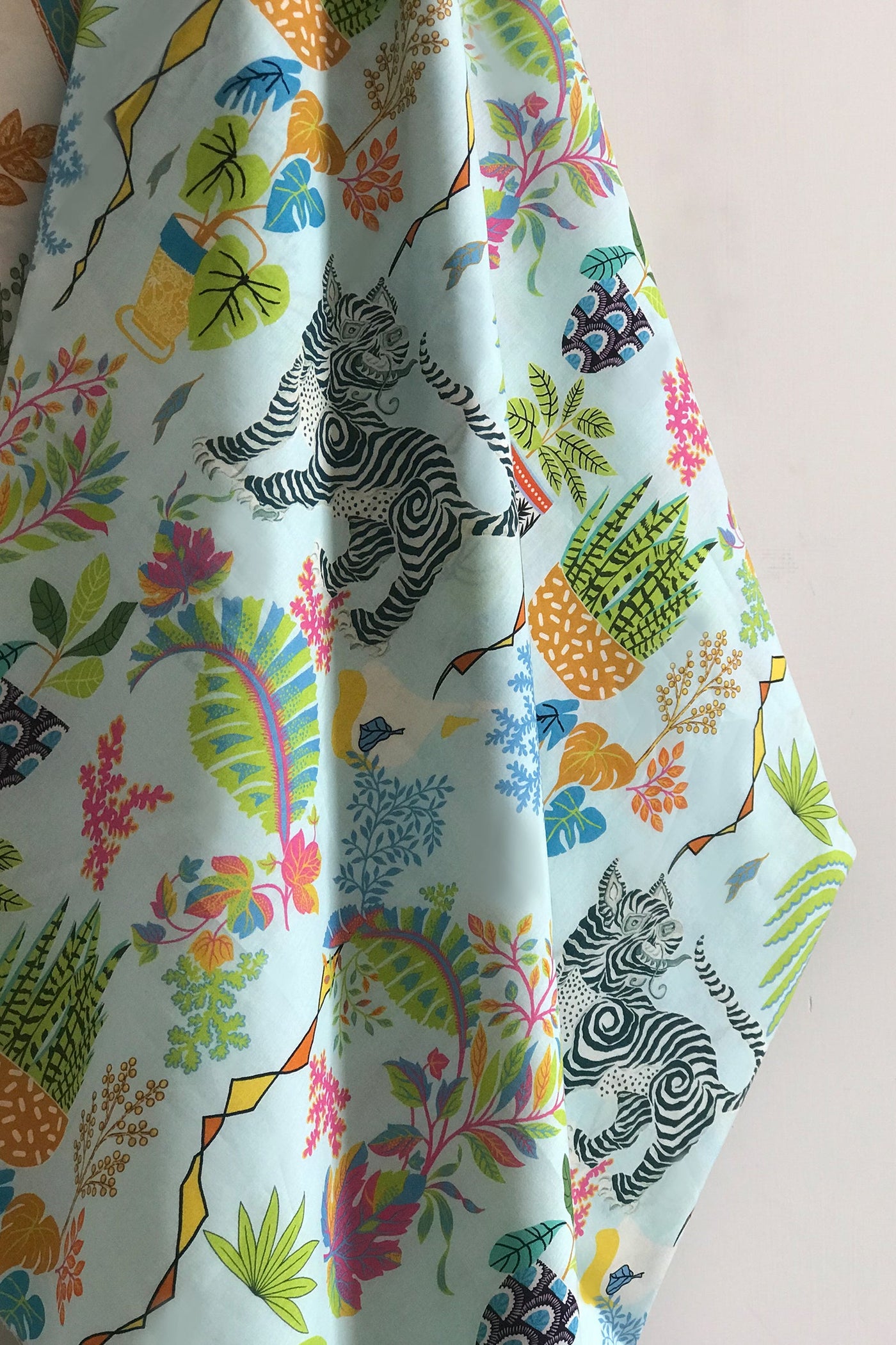 https://cdn.shopify.com/s/files/1/0081/0283/8329/products/PRODUCTIMAGES_0006_IMG_3387.jpg?v=1663236005