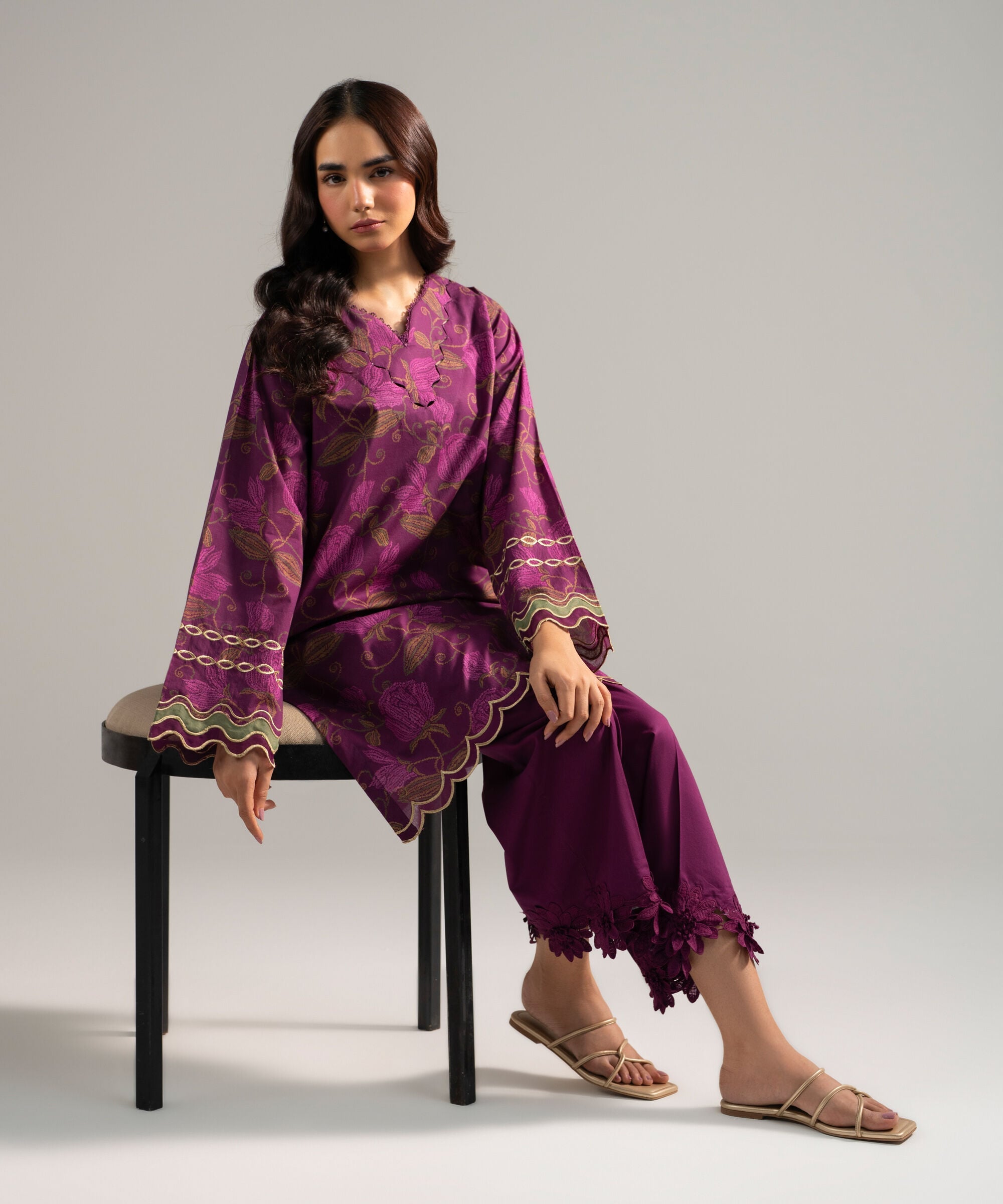 Women's RTW Slub Lawn Embroidered Purple 2 Piece Suit