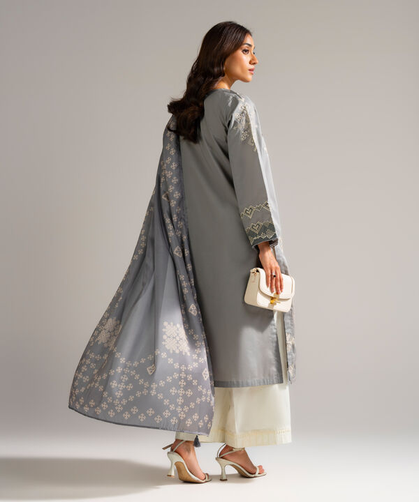 2 Piece - Embroidered Lawn Suit
