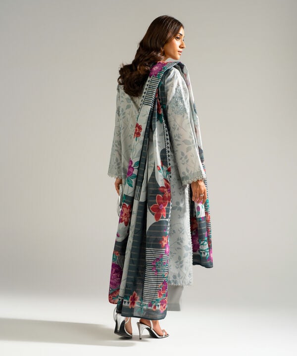 3 Piece - Embroidered Zari Lawn Suit