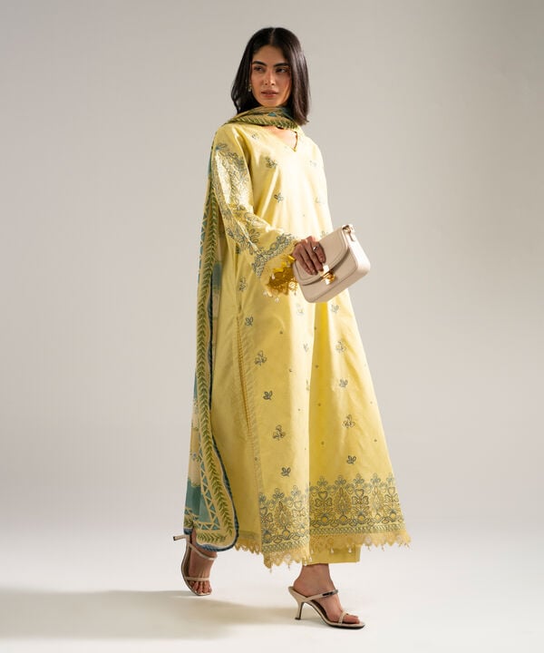 3 Piece - Embroidered Jacquard Suit