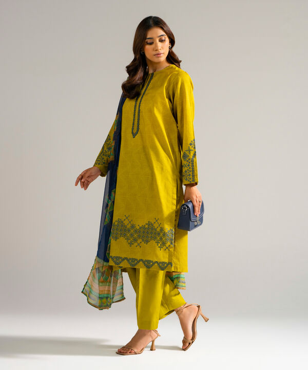 3 Piece - Embroidered Jacquard Suit