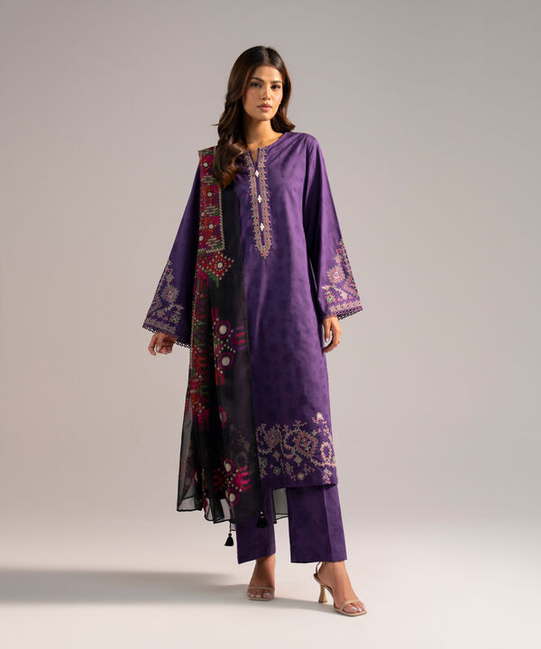 3 Piece - Embroidered Jacquard Suit