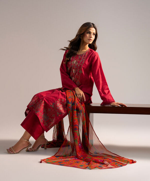 3 Piece - Embroidered Jacquard Suit