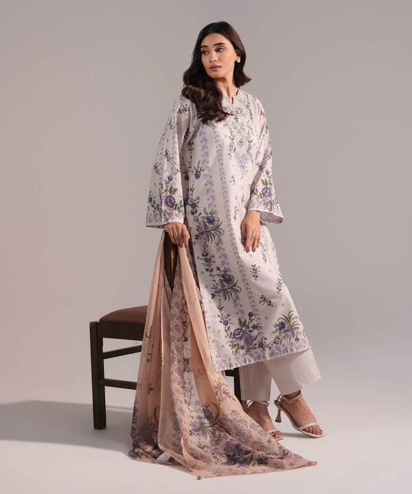 3 Piece - Embroidered Lawn Suit