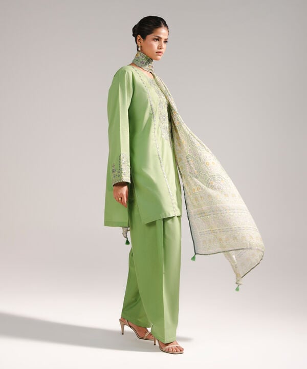 3 Piece - Embroidered Lawn Suit
