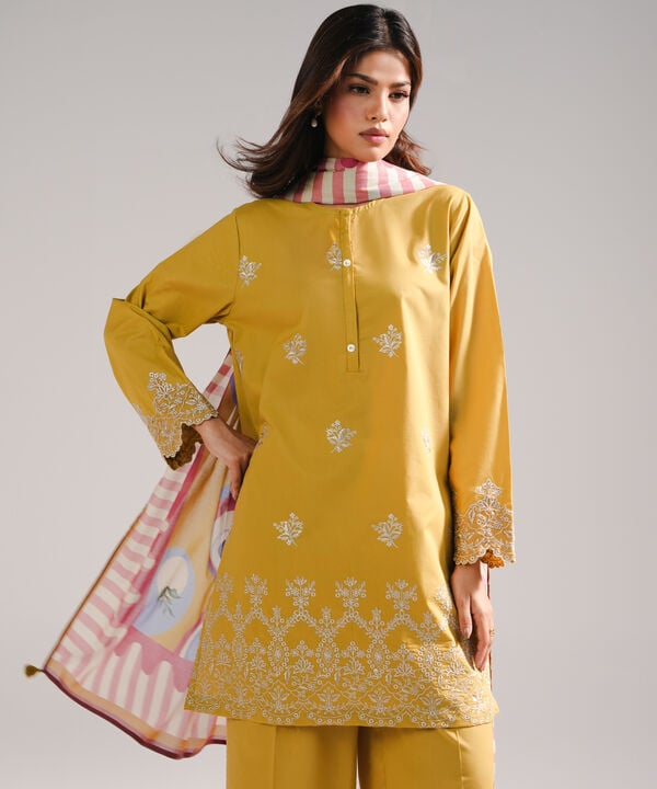 3 Piece - Embroidered Lawn Suit