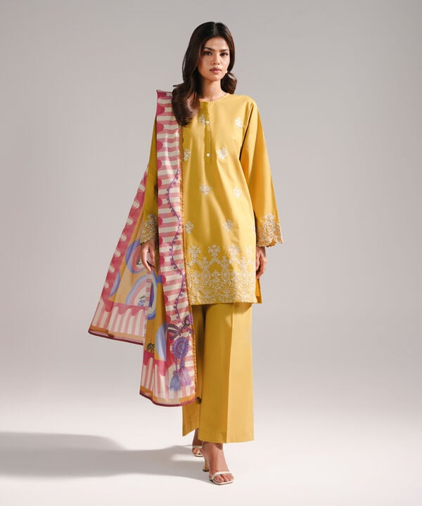 3 Piece - Embroidered Lawn Suit